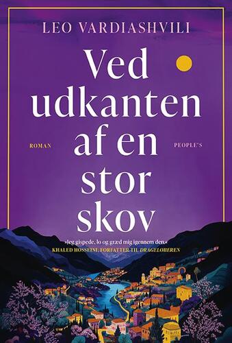 Ved udkanten af en stor skov